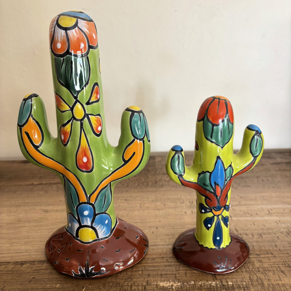 Talavera Saguaros